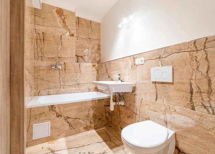 Penthouse # 81 With Panoramic View In Elite Rezidence With Free Parking Praha