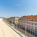 Penthouse # 81 With Panoramic View In Elite Rezidence With Free Parking Apartmán