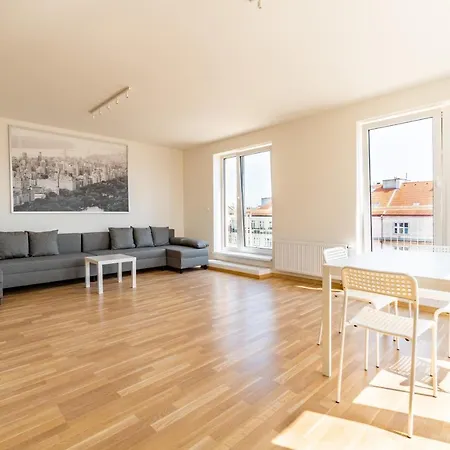Penthouse # 81 With Panoramic View In Elite Rezidence With Free Parking Apartment Prague